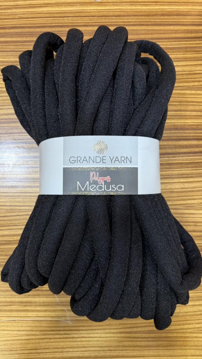 Medusa Black Grande Yarn Medusa - Image 1